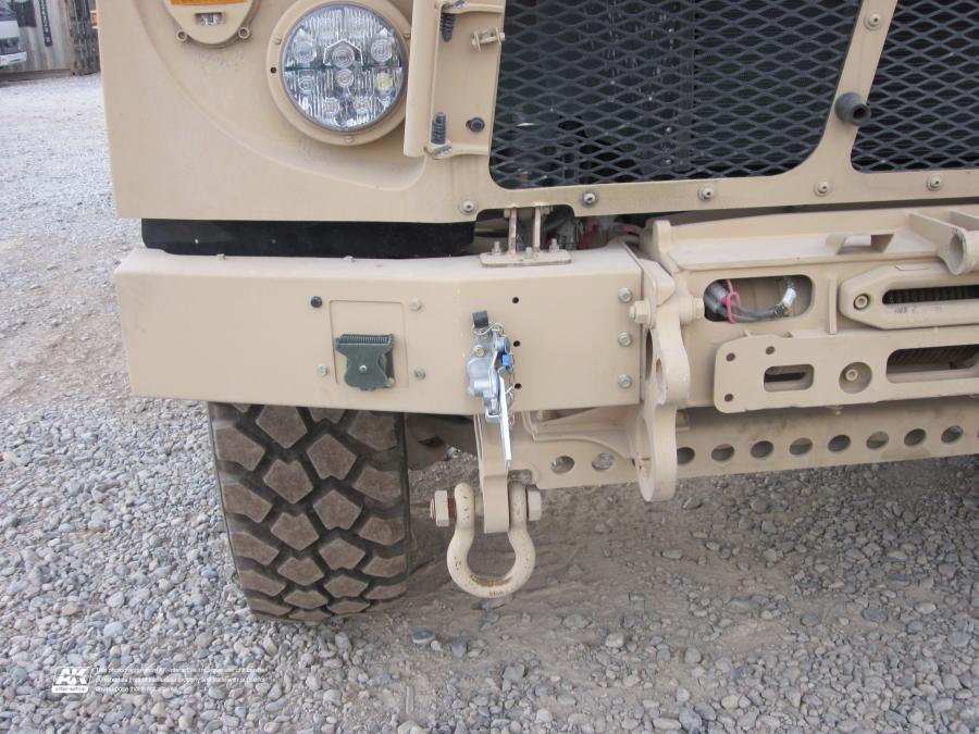 Детали экстерьера Oshkosh M-ATV 2009 года  (фото 194 из 676)